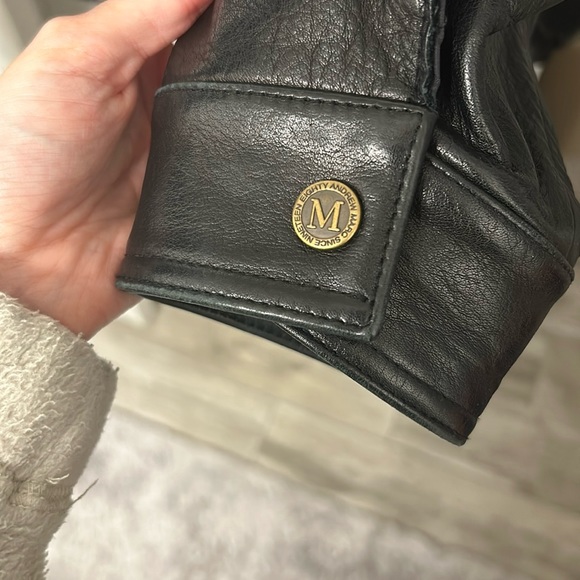 Excellent Condition Vintage Early 2000s Andrew Marc Leather Jacket! - Picture 4 of 6